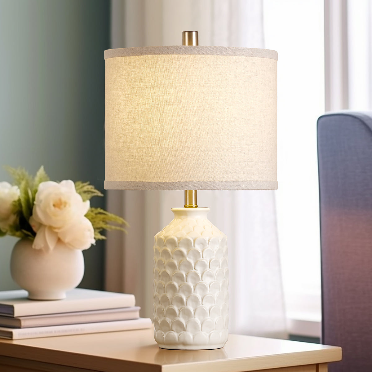 RORIA 21” Ceramic Table Lamps Set of 2,Modern White Bedside Lamps,for the Living Room or Bedroom Nightstands (Bulbs Included)